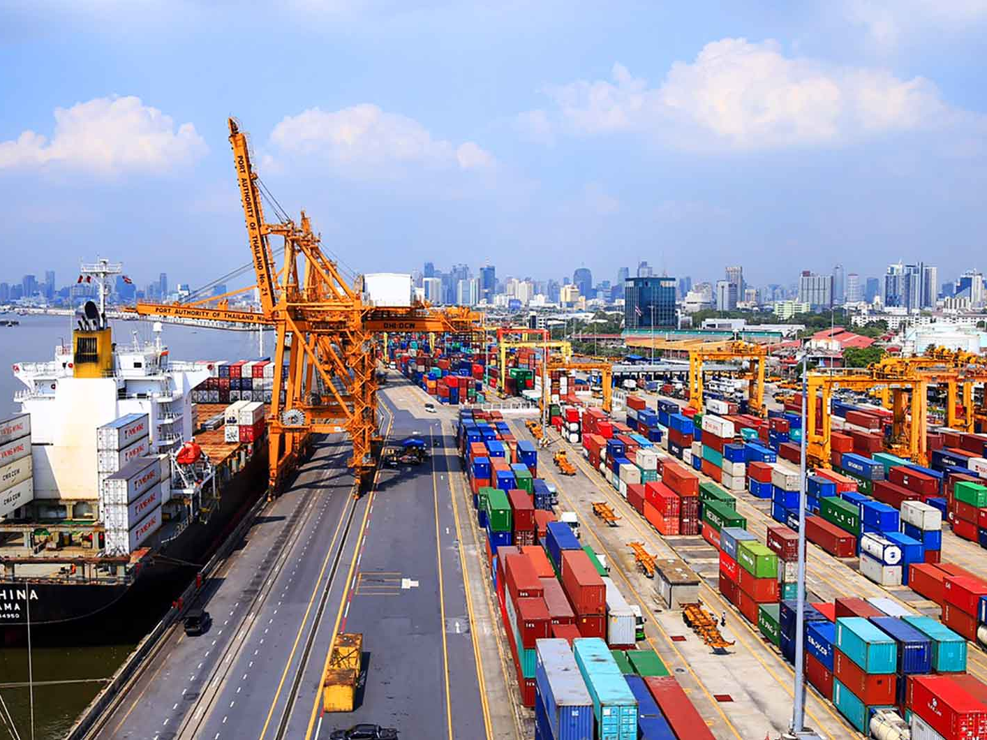 泰国港务局考虑在曼谷建第三个集装箱码头
