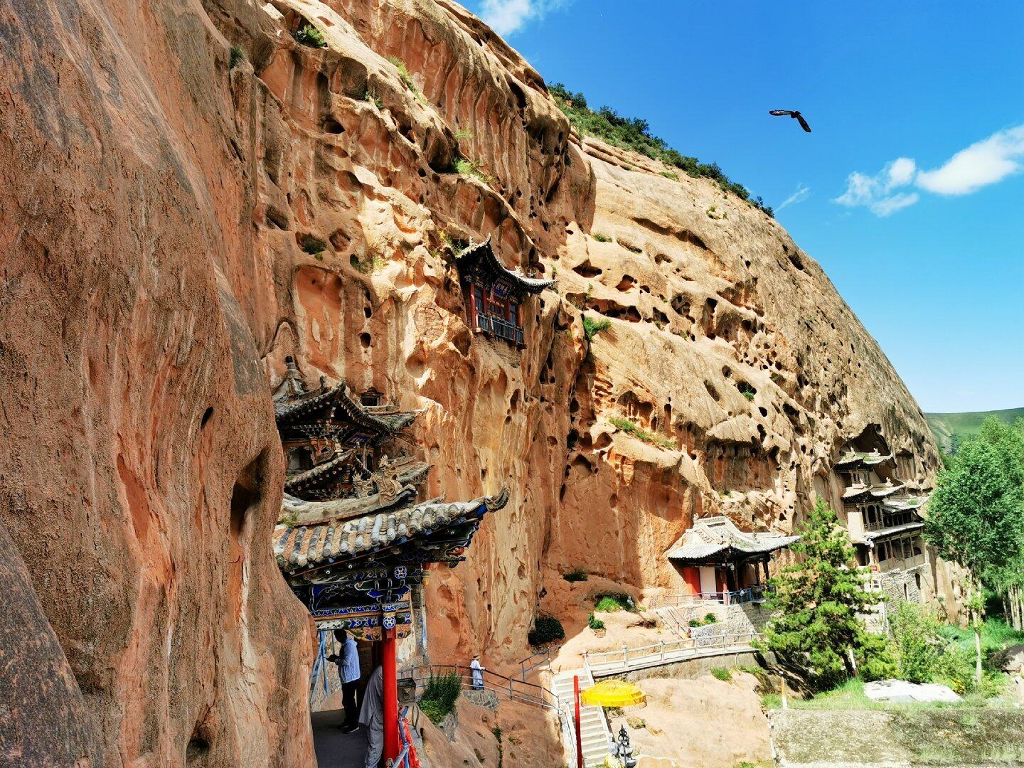 山崖上的古寺之张掖马蹄寺