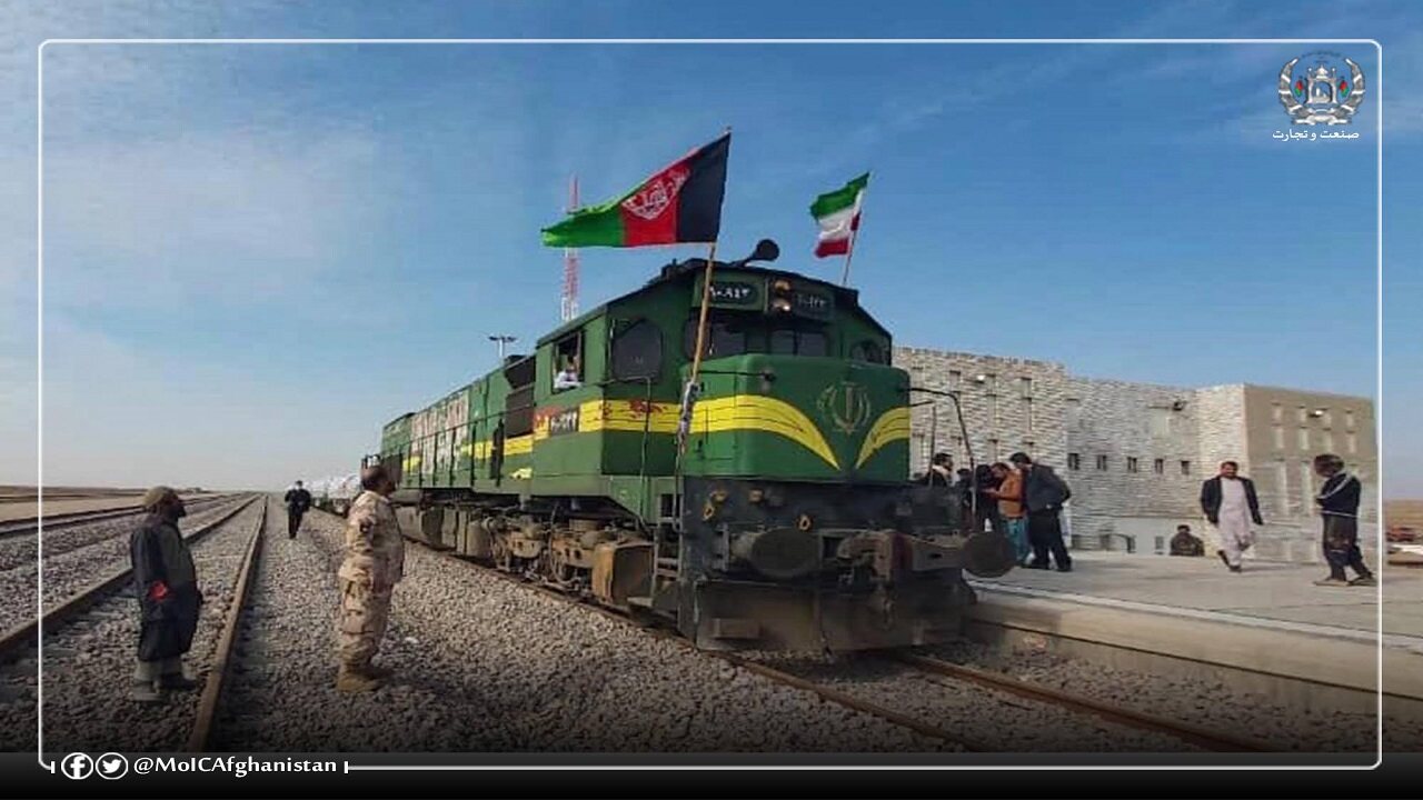 伊朗铁NBA押注平台路公司宣布首列列车抵达德黑兰使古老“丝绸之路”焕发生机
