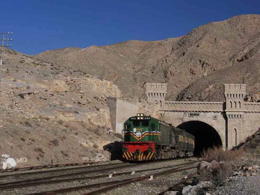 一带一路乌兹别克斯坦阿富汗巴基斯坦新建铁路耗资约50亿美元