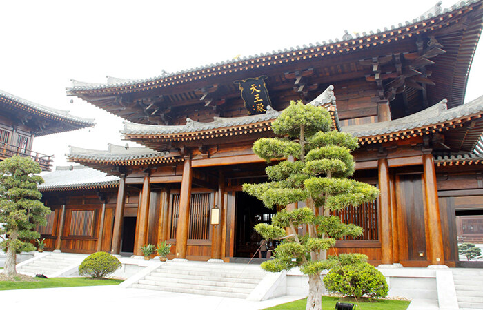 Baoshan Temple, built of pure wood from rosewood, without a Baoshan Temple, built of pure wood from rosewood, without a
