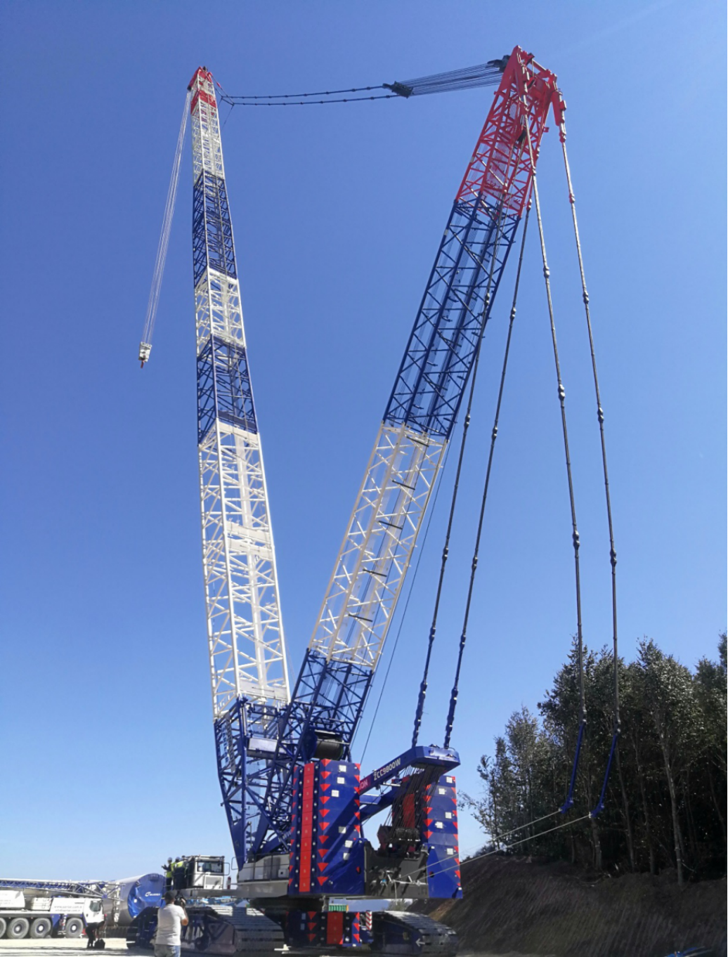 zoomlion, the wind power artifact zcc9800w successfully