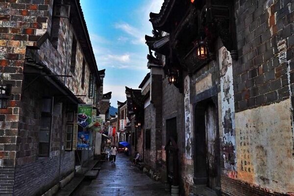 The mysterious ancient town under Xianxia Pass-Nianbadu Ancient Town ...