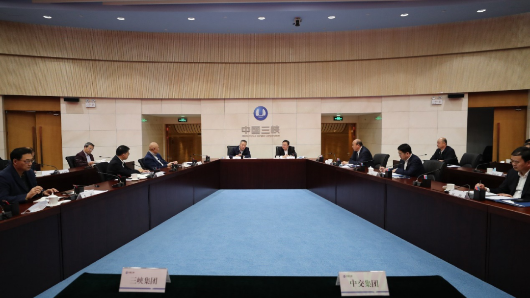 中交集团王彤宙拜会三峡集团董事长雷鸣山并见证签约--见道网