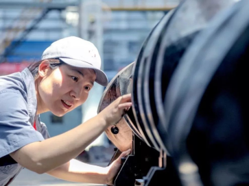 在中国中车，她们的力量终于藏不住了……