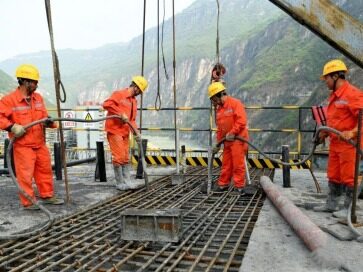 四川峨眉至汉源高速峨边大渡河特大桥顺利合龙，全线计划2022年通车！