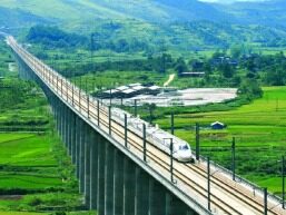 中国铁建与中国中铁建立长期交流机制，深化合作！