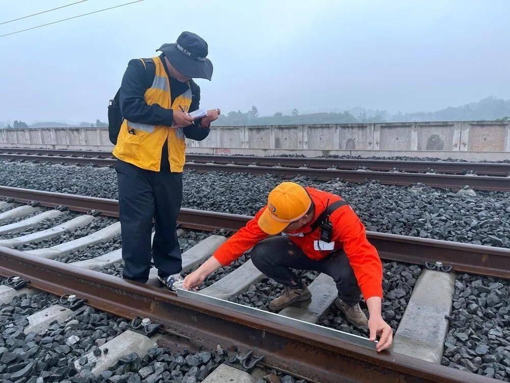 敦白高铁即将进入静态验收和联调联试阶段，计划年底开通运营！