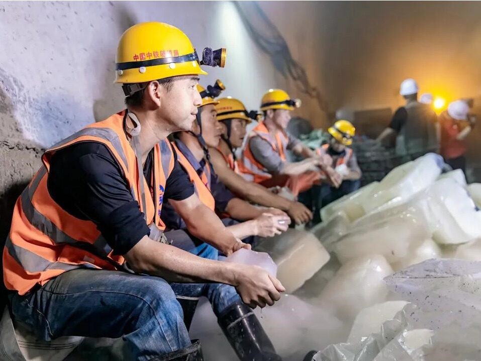 中老铁路全线167座隧道全部贯通，预计2021年年底开通运营！
