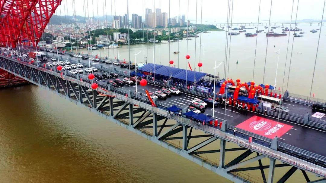 The world's largest span arch bridge opens to traffic--Seetao