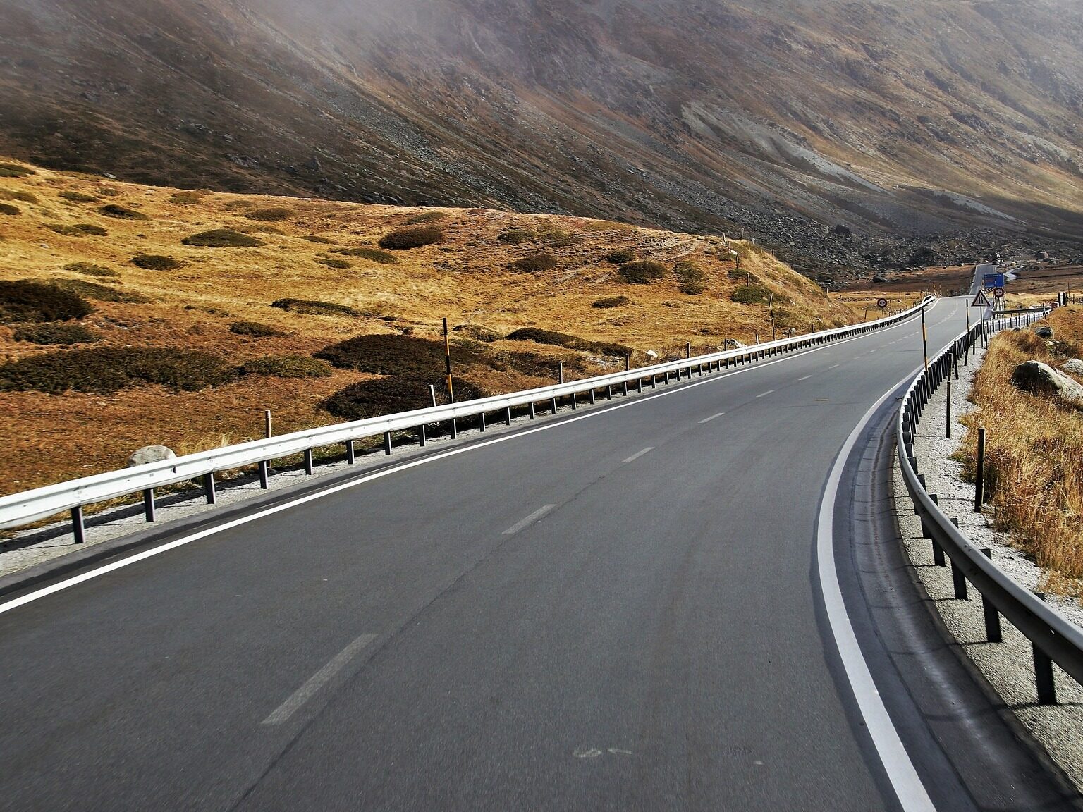 亚开行批准2.35亿美元贷款，用于巴基斯坦一条国家高速公路的升级改造项目