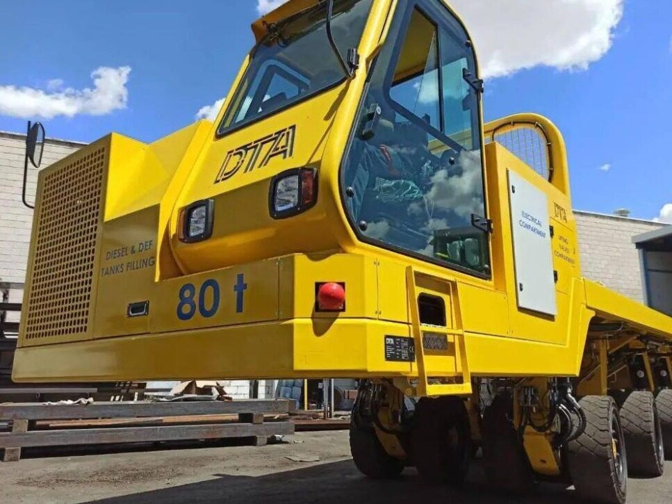 تطبيق Poclain Hydraulics على رافعة أحادية القضيبSeetao