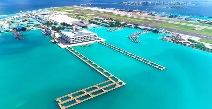 مطار جزر المالديف