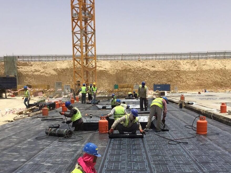 Saudi Arabia plans to build 15GW of renewable energy projects in two ...