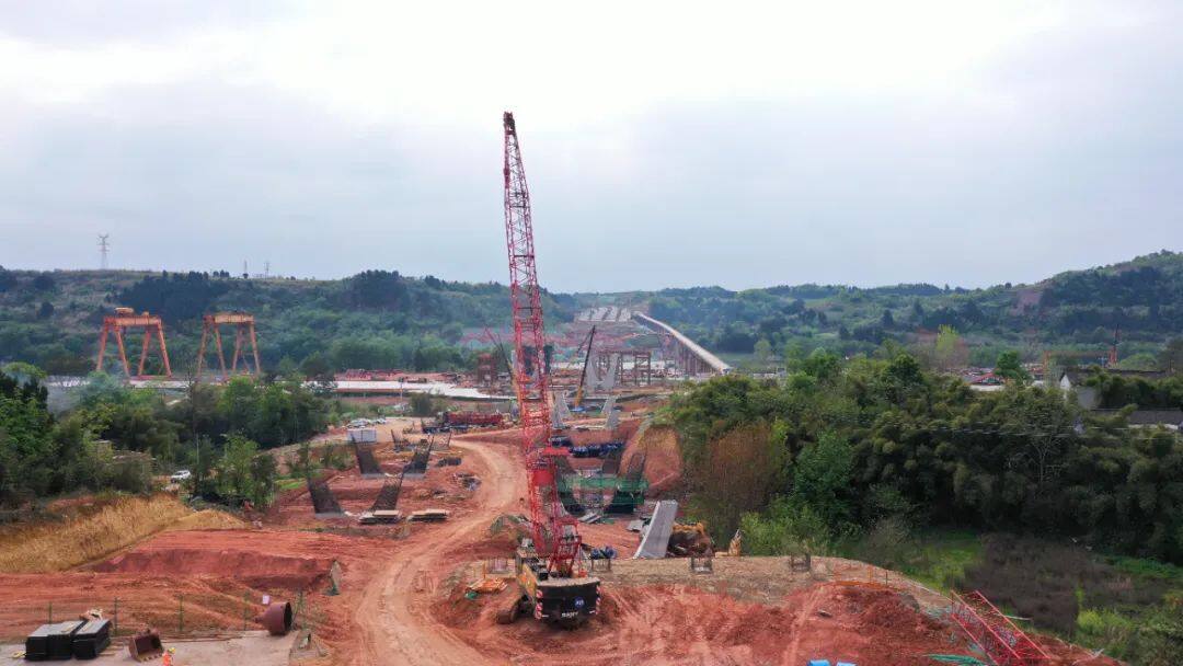 Sany Crane assists Chengdu Tuojiang Bridge Project--Seetao