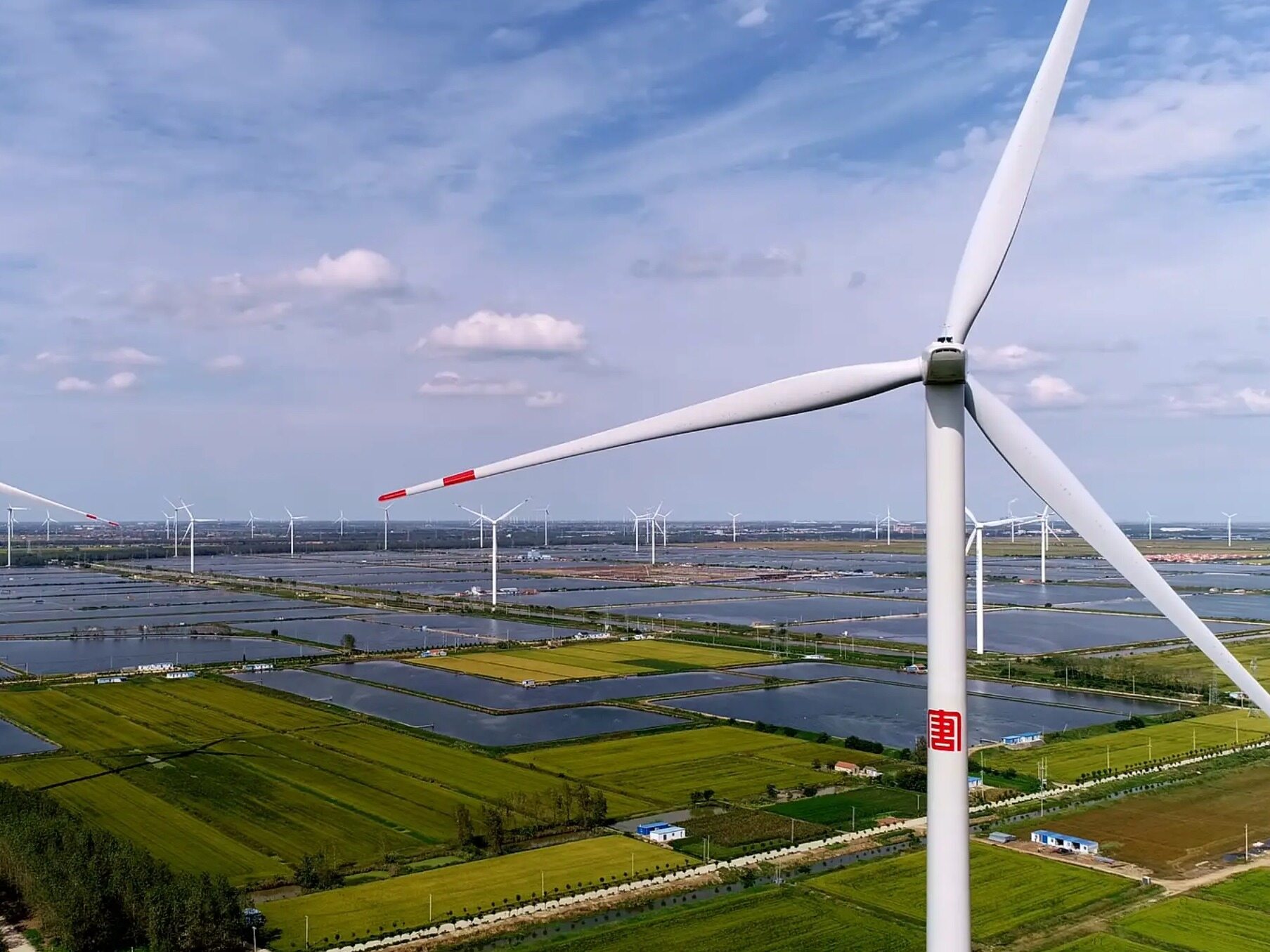 Guohua's 1.1GW windsolar hydrogenammonia integration project was put