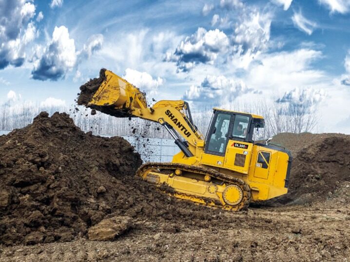 Weichai hydraulic powertrain helps china s first push to install