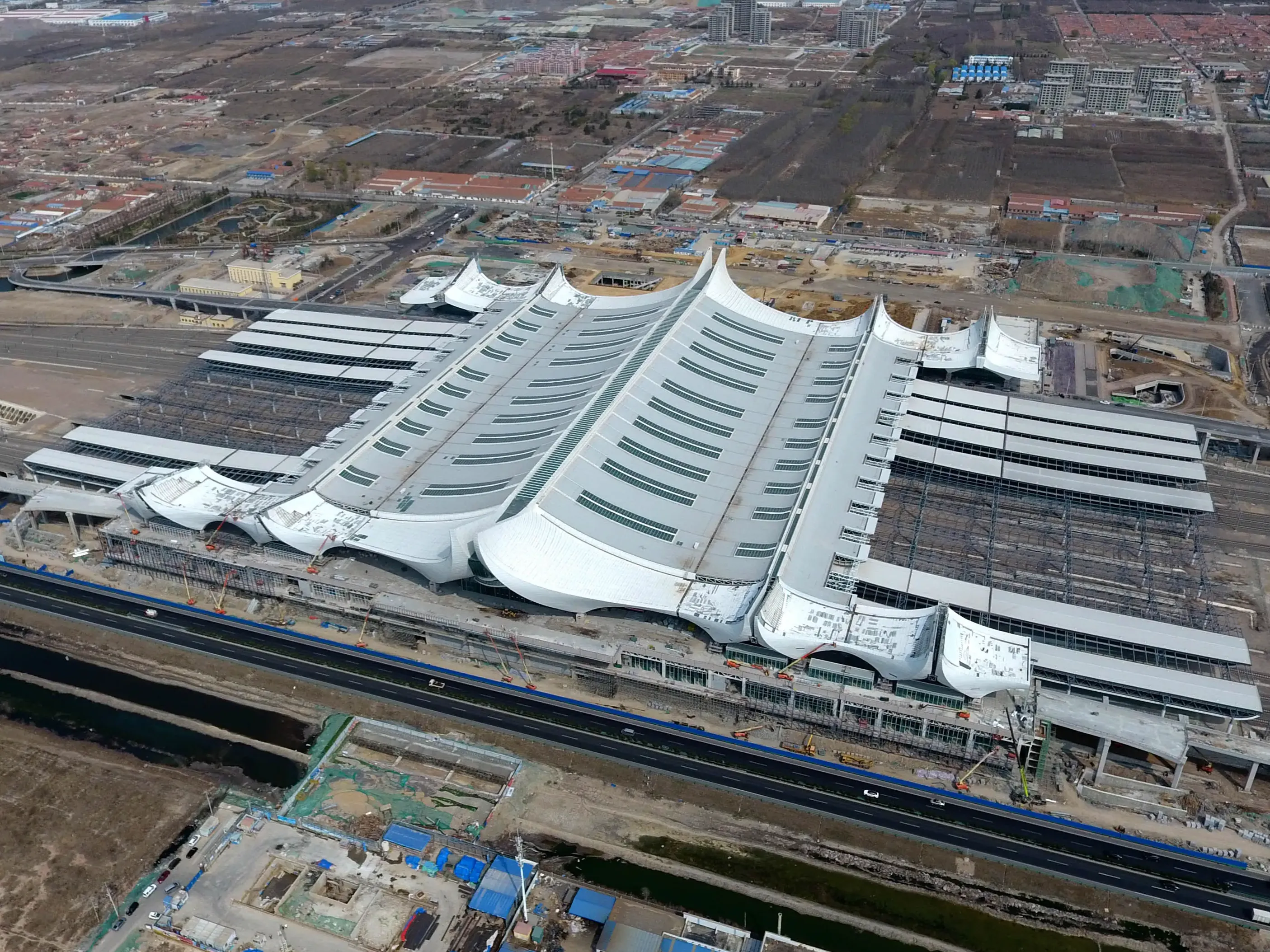 90亿！中铁中标新建襄阳至荆门高速铁路站前工程--见道网