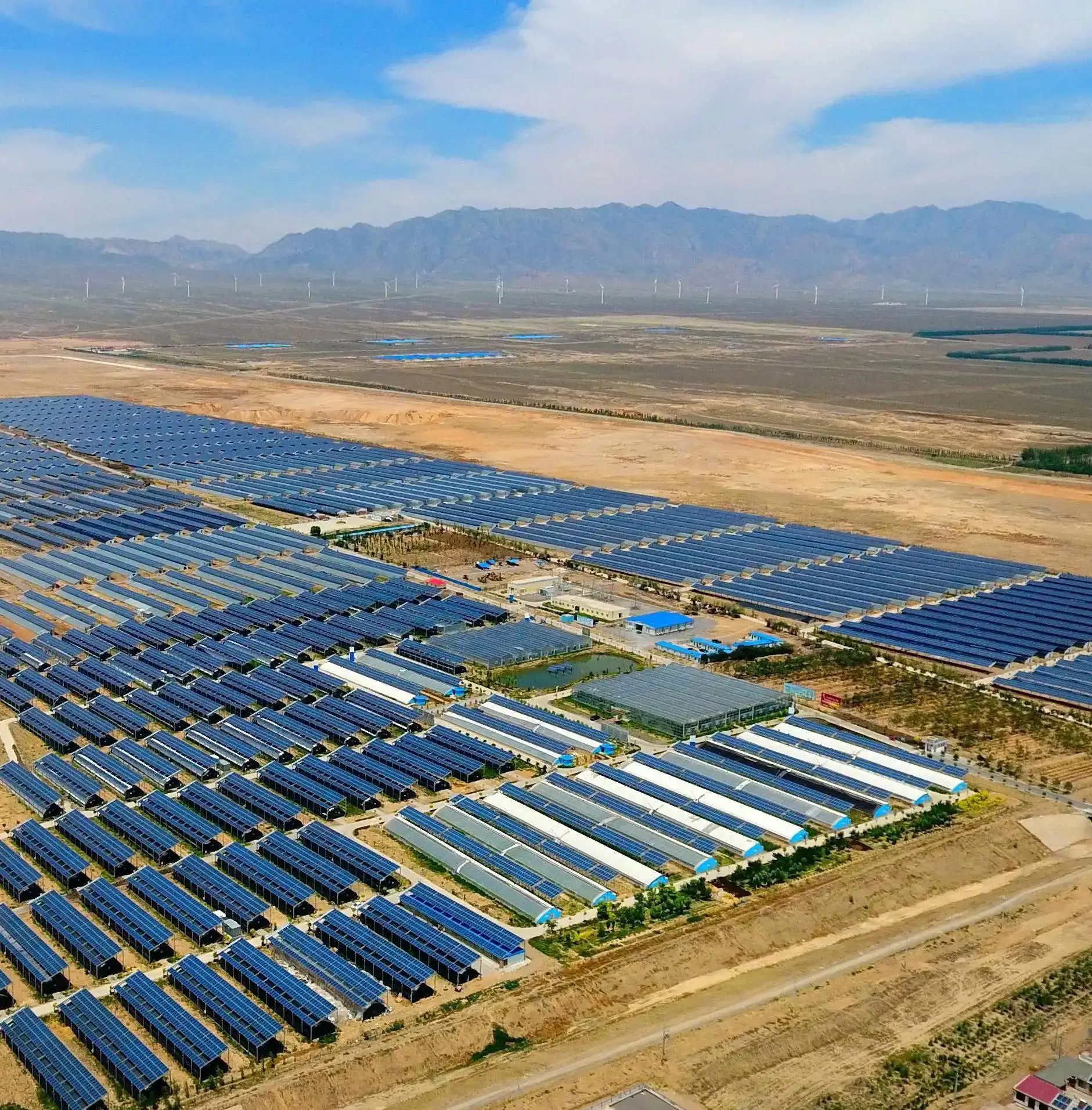 风光电大基地、储能设施成基建投资重点