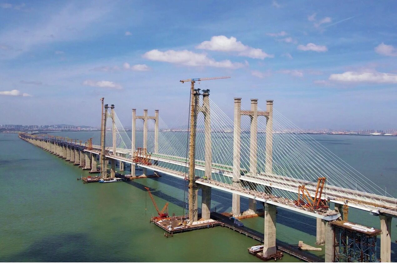 The Libu Yangtze River Railway Bridge in Hubei Province was approved ...