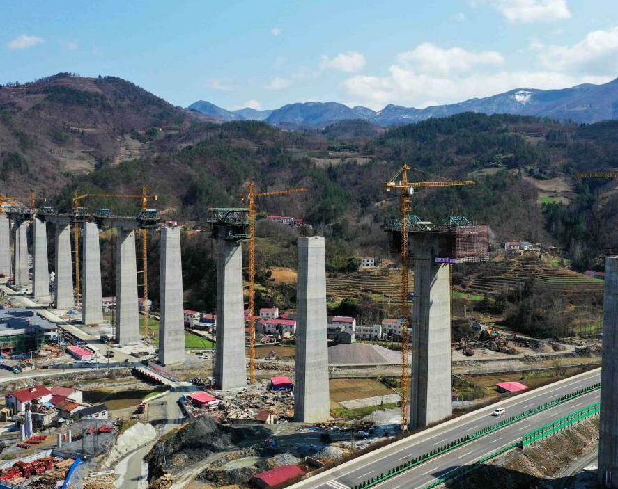 武贵高铁通道正争取纳入国家中长期铁路网规划--见道网