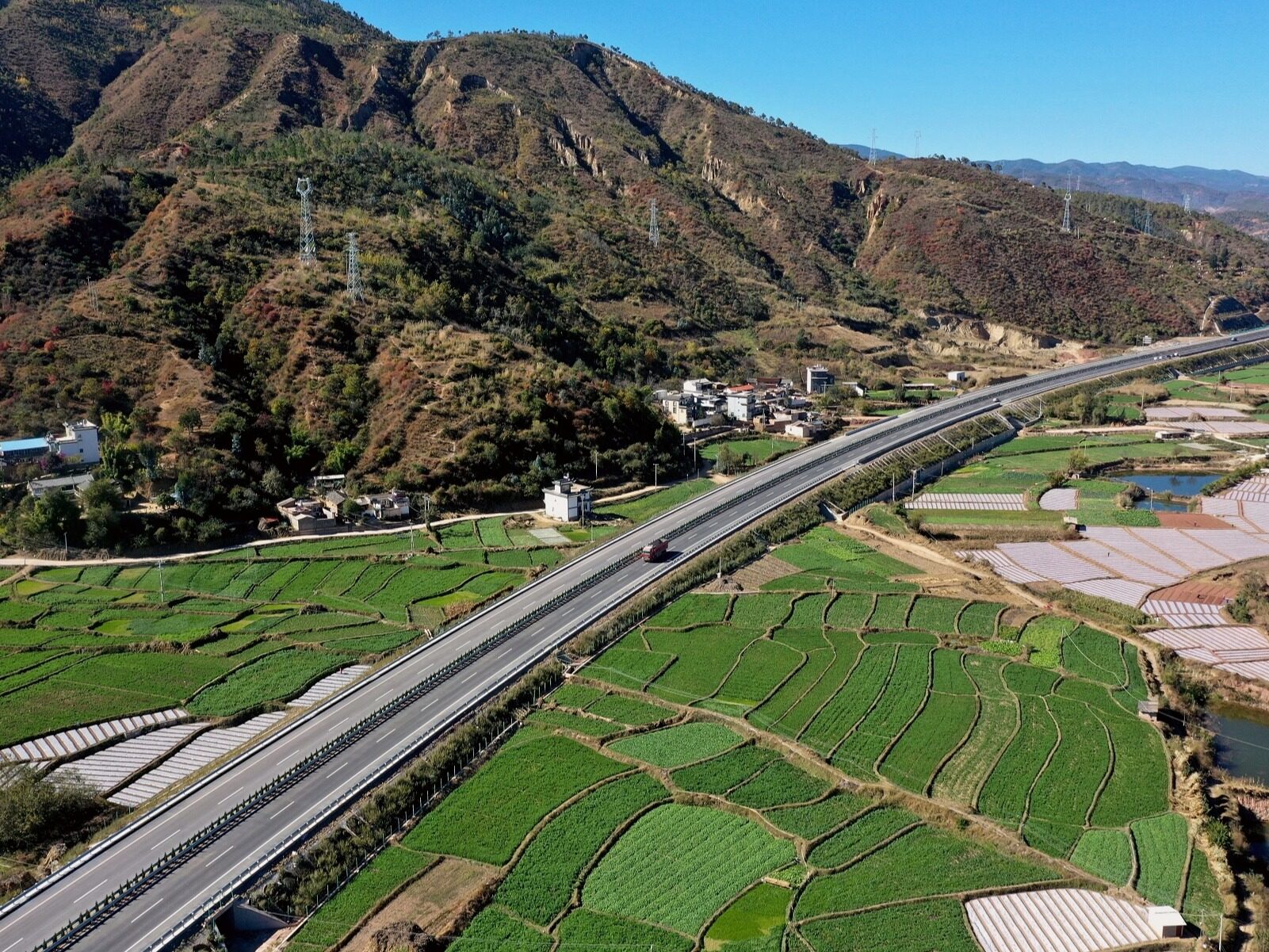 2022年前5月中国新开工高速公路和普通国省道项目120个--见道网