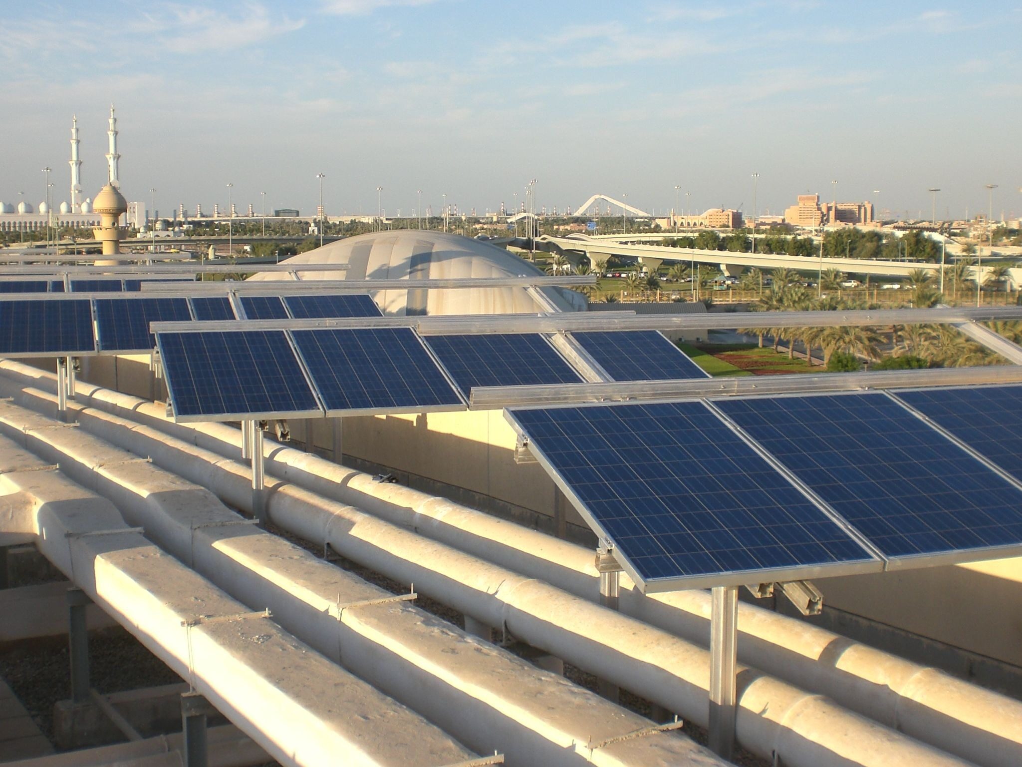 UAE Needs To Increase Its Solar PV Capacity By 6 Times By 2030--Seetao