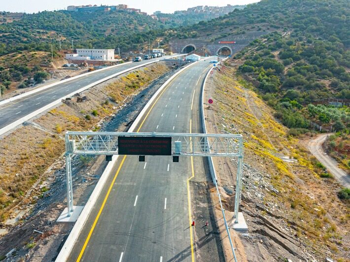 Chinese Enterprises Build Algerian Century Highway--Seetao