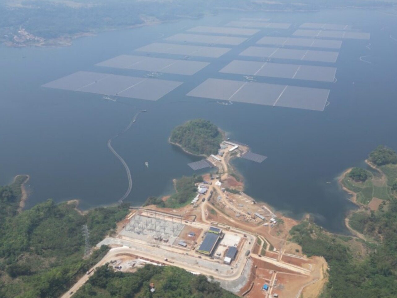 Indonesia's largest floating solar power plant will expand to 500 megawatts --Seetao