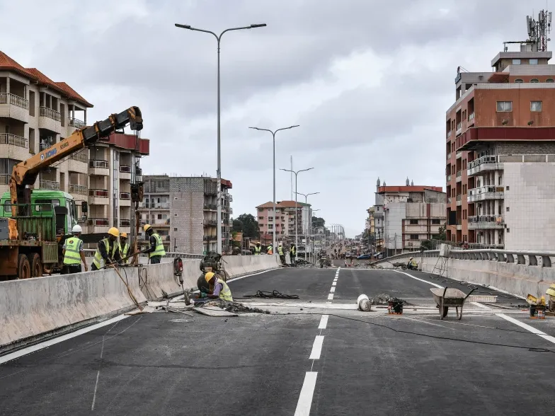 PowerChina helps Guinea open up the transportation network!--Seetao