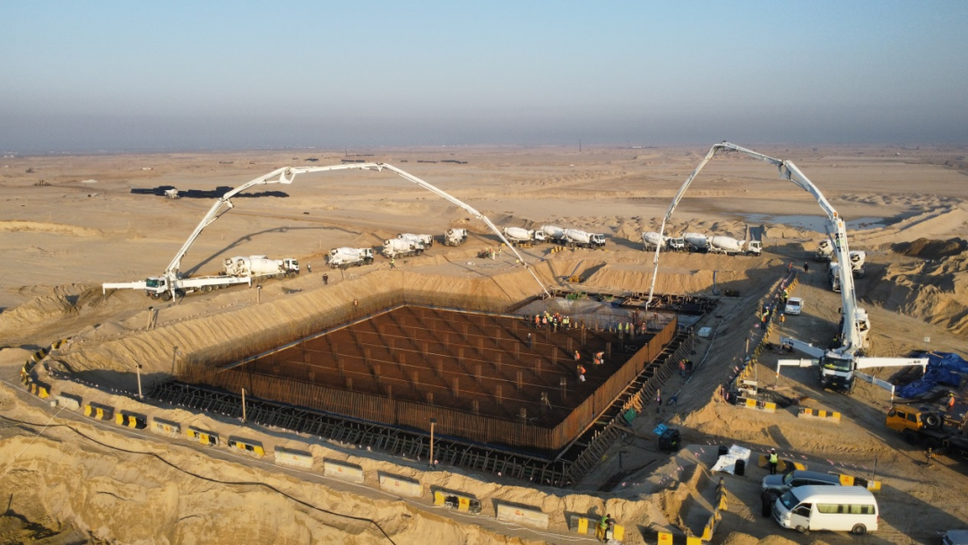 科威特南萨巴赫·艾哈迈德新城1563项目建设现场。中建六局供图