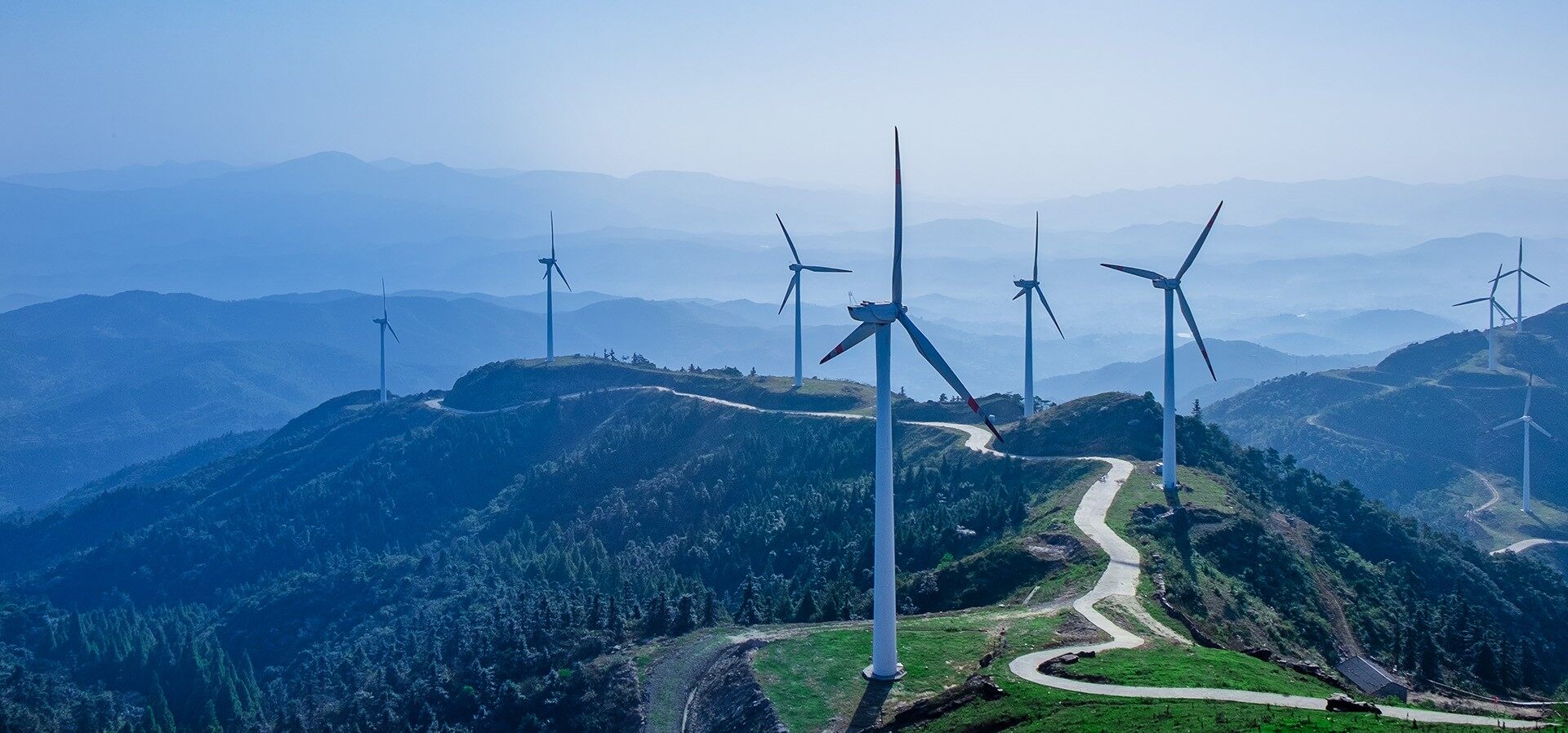 【风电】东方风电台5.5兆瓦级双馈型风电机组一次并网成功_行业资讯_行业资讯_碳纤维信息网