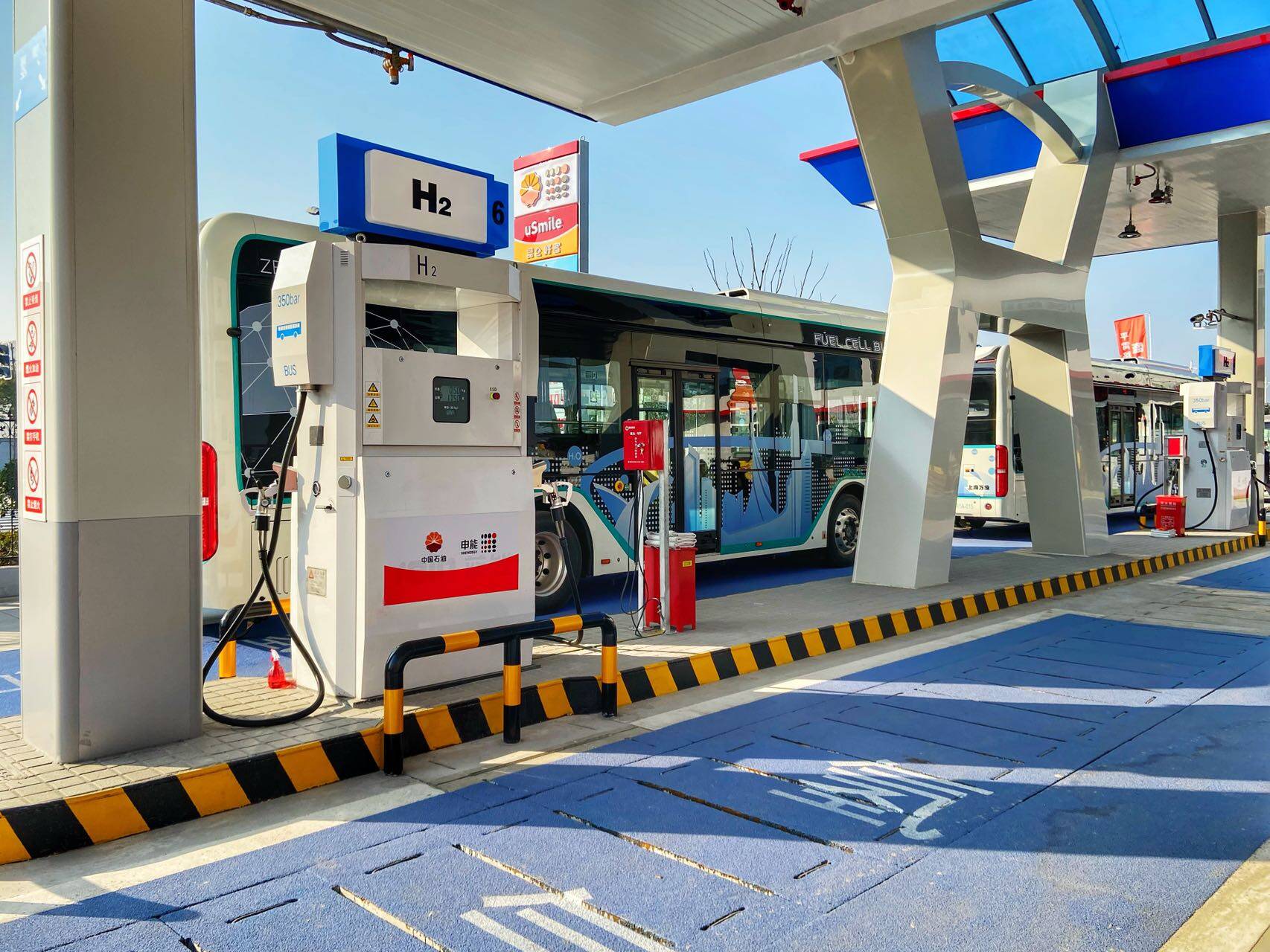 加气10分钟，续航350公里，临港新片区首个油氢合建站今天投运