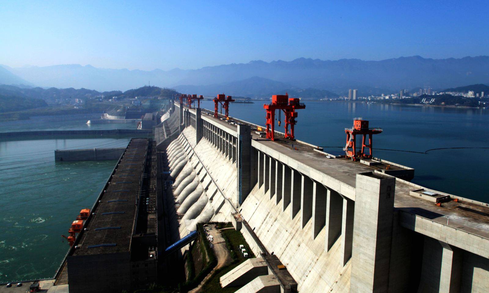 三峡电站累计发电突破1万亿千瓦时 可支撑12万亿GDP_新浪新闻