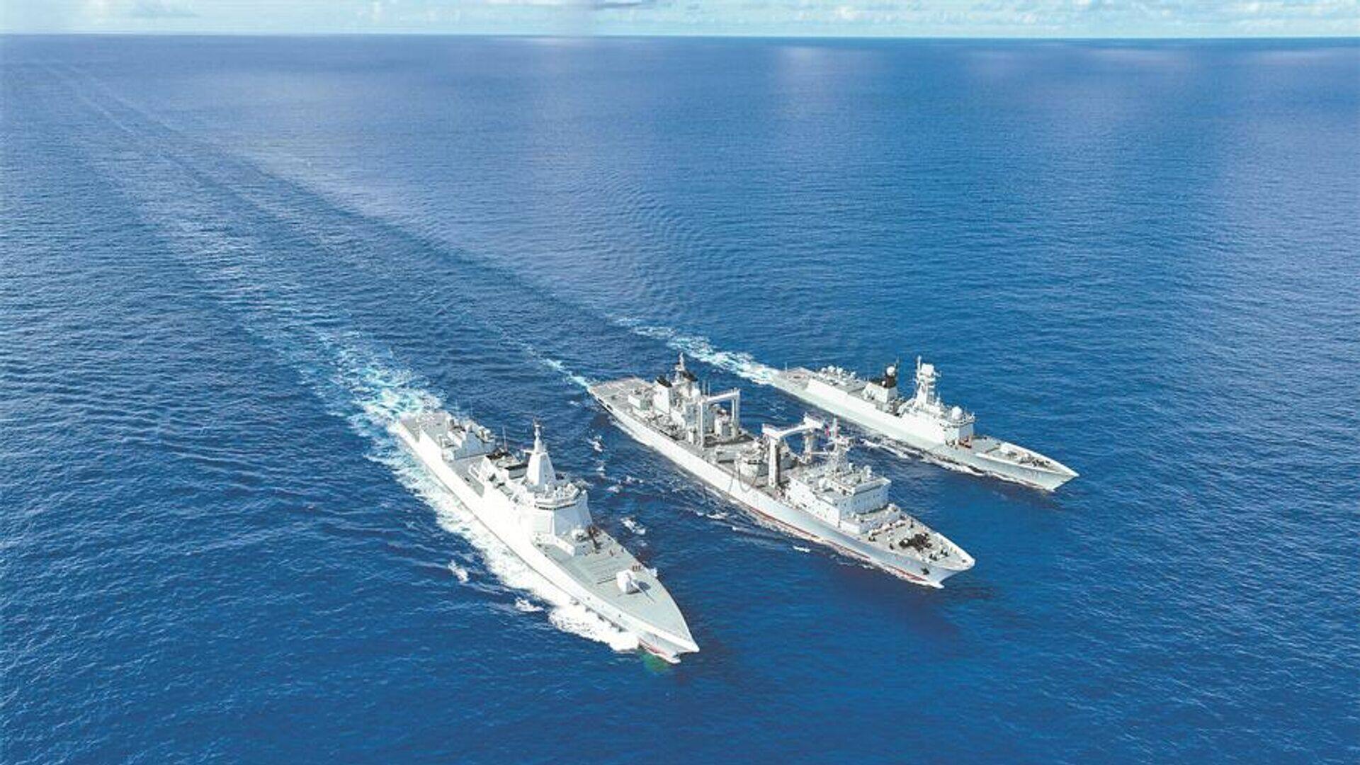 中国海军055型导弹驱逐舰东莞舰和安庆舰亮相- 2026年3月9日, 俄罗斯卫星通讯社