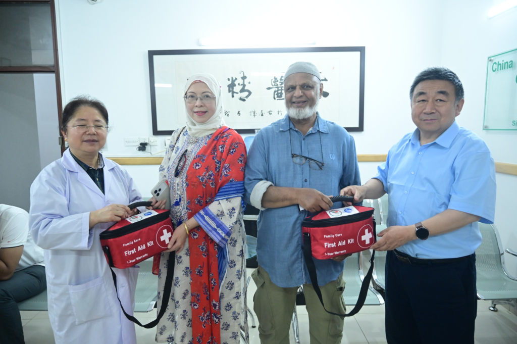 为庆祝巴基斯坦与中国建交75周年,伊斯兰堡举办免费义诊活动 - 《每日联合报》