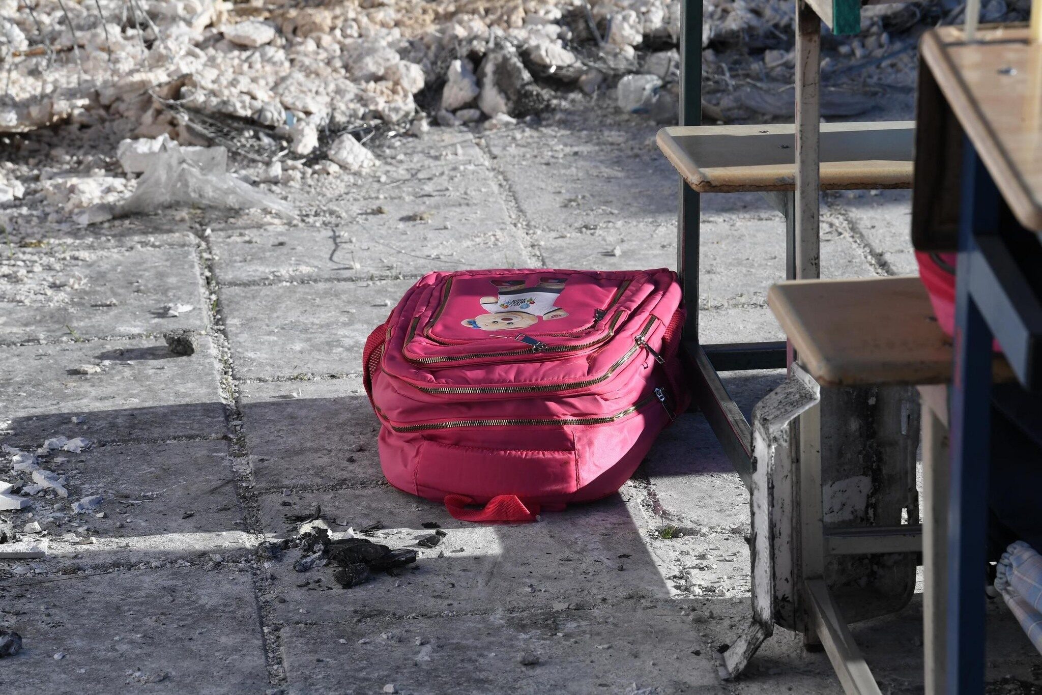 可能是包含下列内容的图片:文字